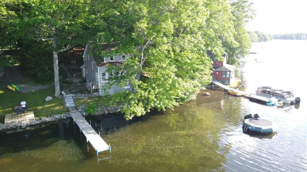 22 Dream Lane Richmond ME 04357