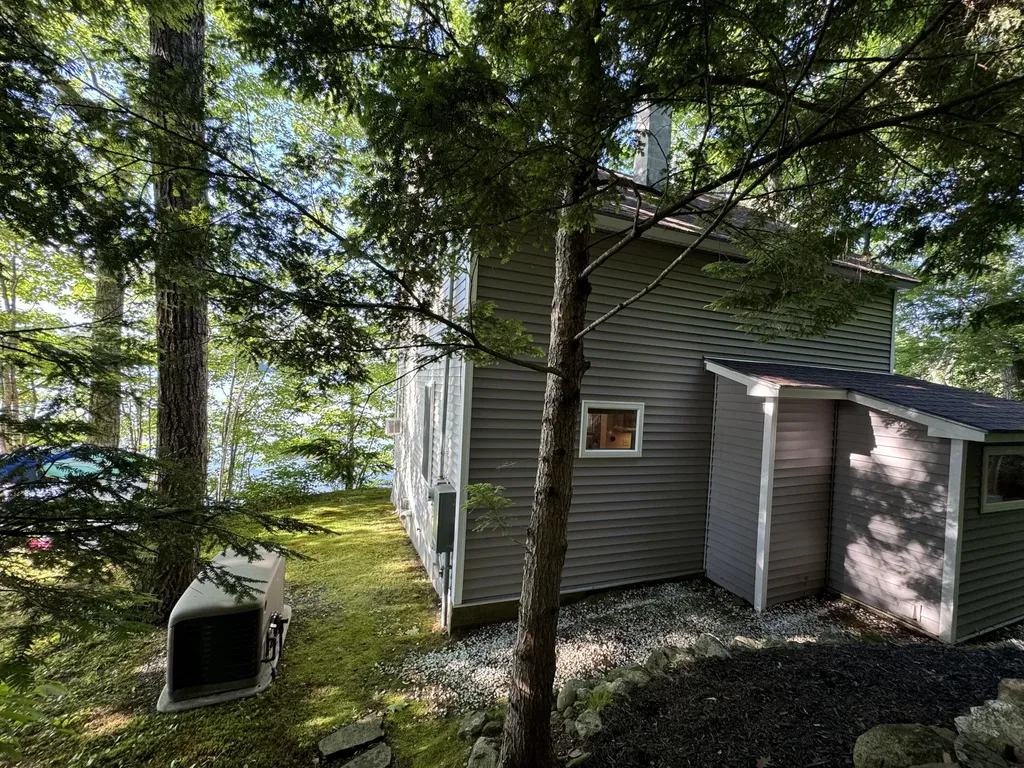22 Dream Lane Richmond ME 04357