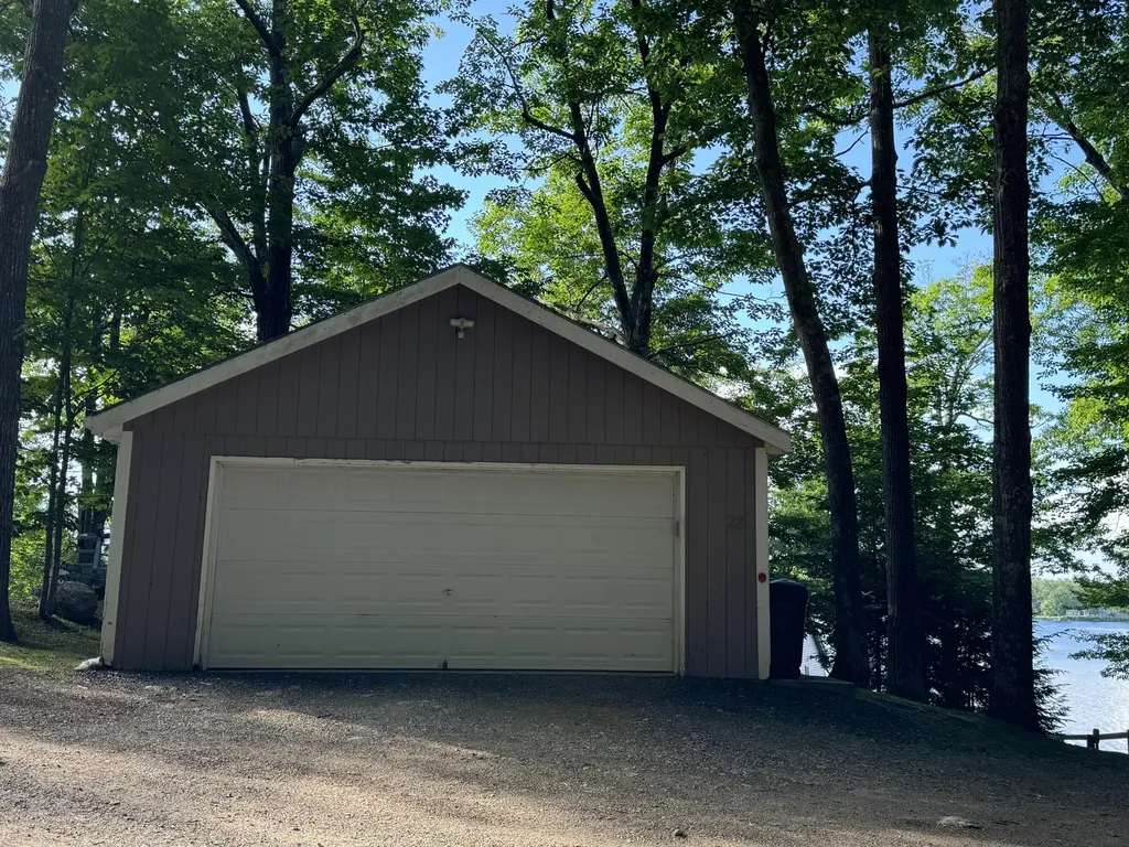 22 Dream Lane Richmond ME 04357