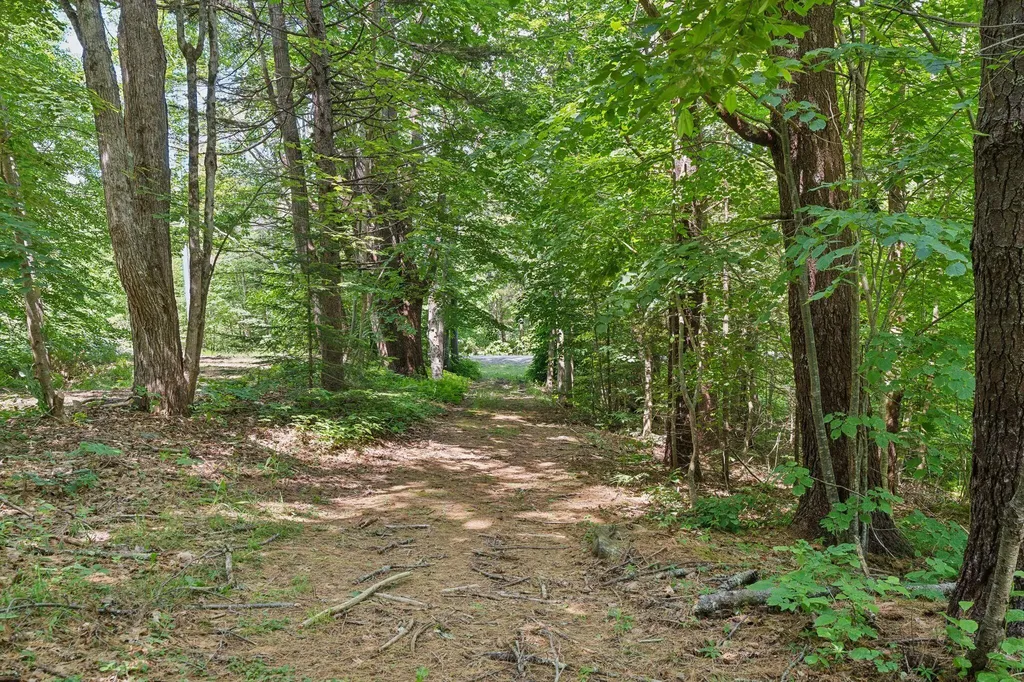 13 Old Flying Point Road Freeport ME 04032