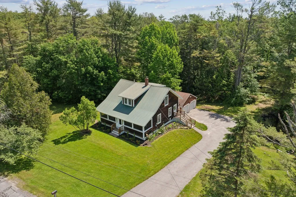 13 Old Flying Point Road Freeport ME 04032