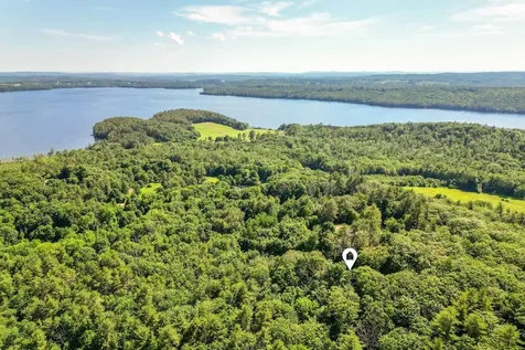 50 Maple Hill Lane Auburn ME 04210