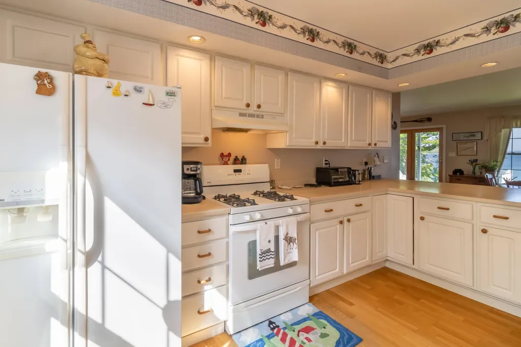 55 Fox Run Lamoine ME 04605