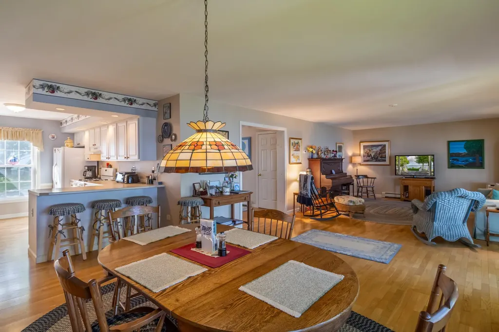 55 Fox Run Lamoine ME 04605