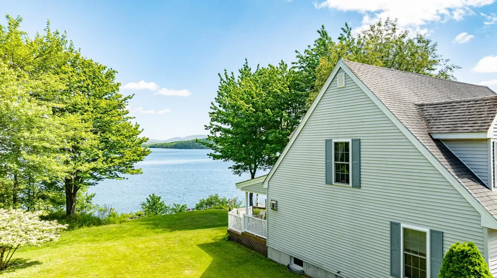 55 Fox Run Lamoine ME 04605