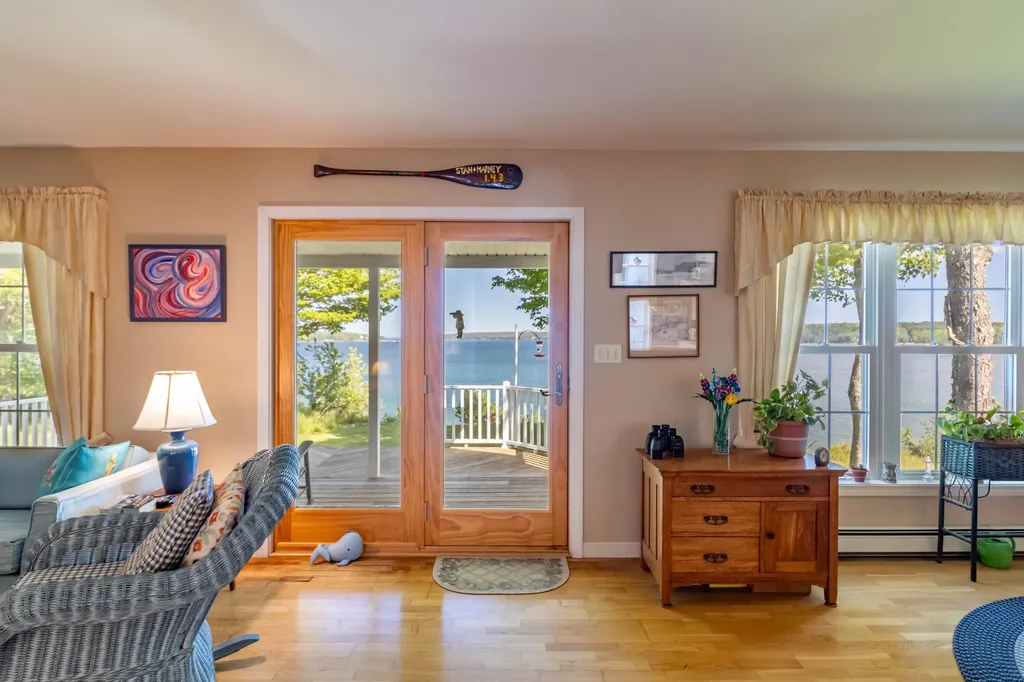 55 Fox Run Lamoine ME 04605