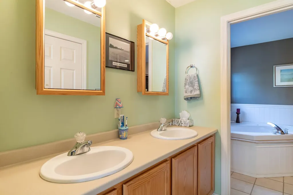 55 Fox Run Lamoine ME 04605
