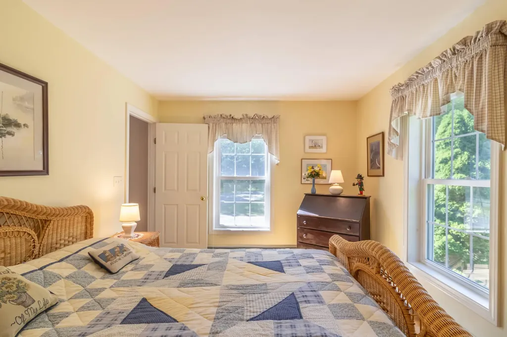 55 Fox Run Lamoine ME 04605