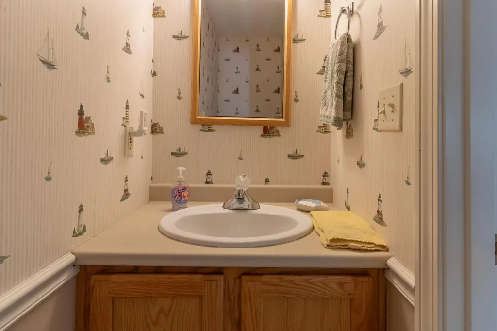 55 Fox Run Lamoine ME 04605