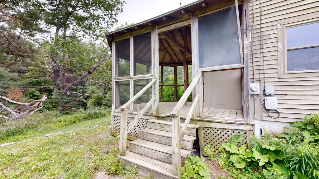 71 Dock Road Alna ME 04535