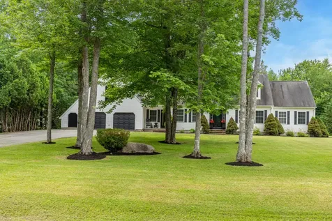 12 Surrey Lane Hampden ME 04444