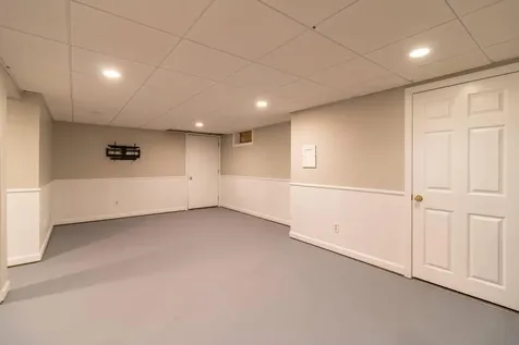 12 Surrey Lane Hampden ME 04444