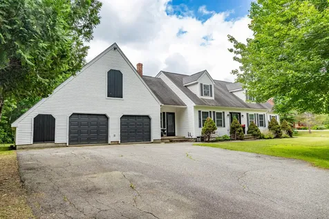12 Surrey Lane Hampden ME 04444