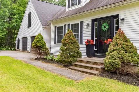 12 Surrey Lane Hampden ME 04444