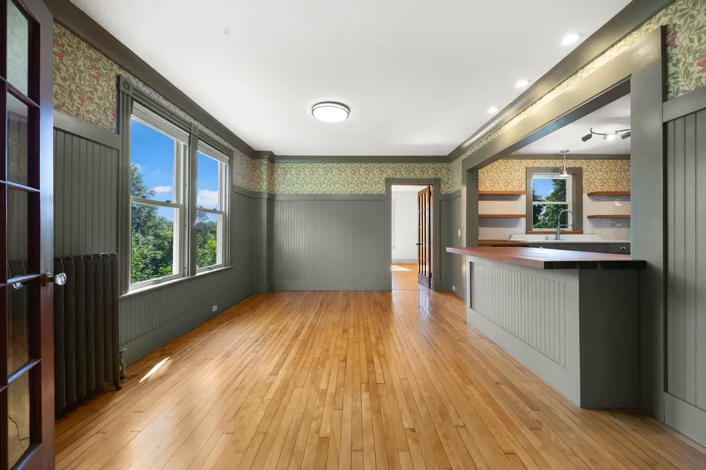 212 Main Street Orono ME 04473