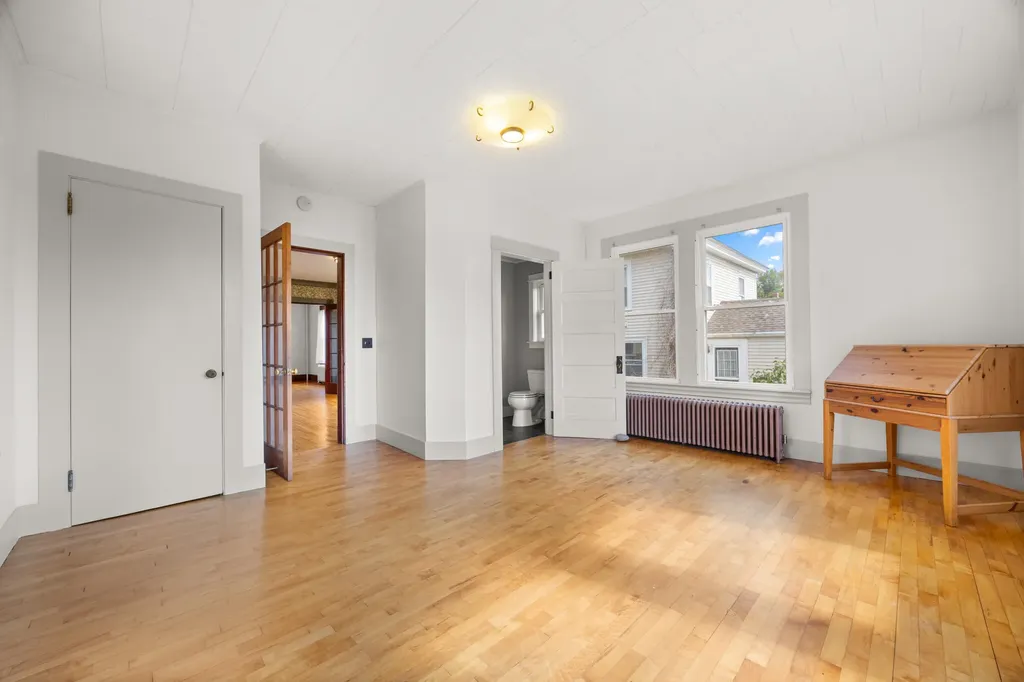 212 Main Street Orono ME 04473