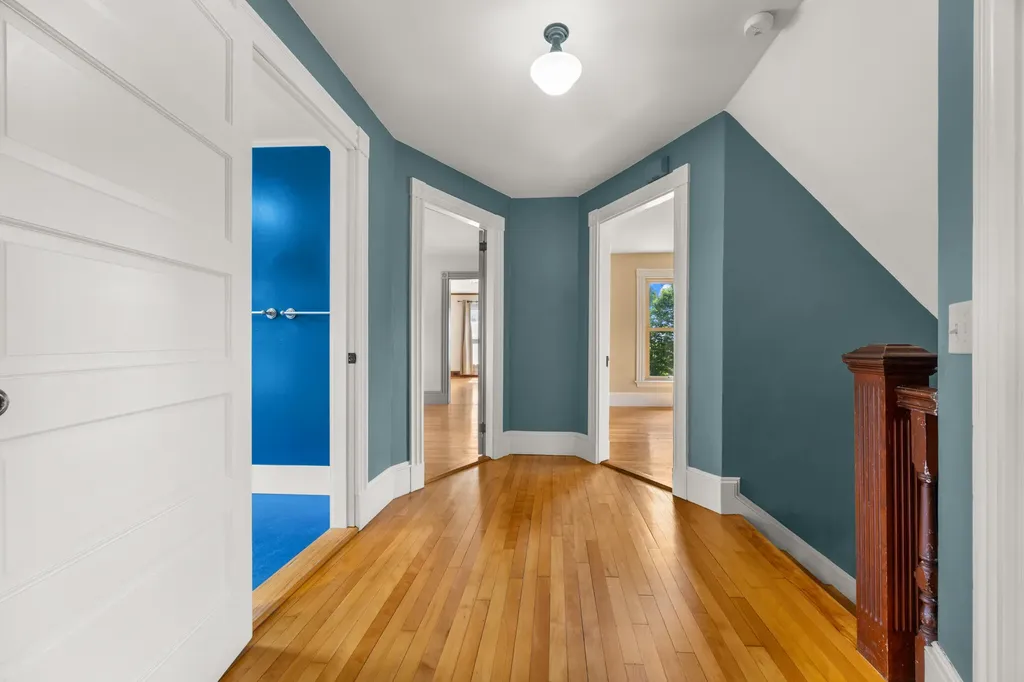 212 Main Street Orono ME 04473
