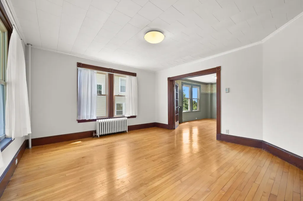 212 Main Street Orono ME 04473