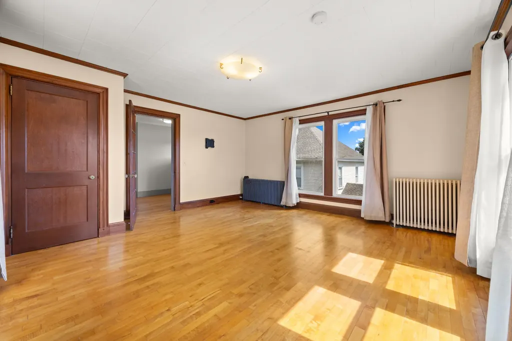 212 Main Street Orono ME 04473