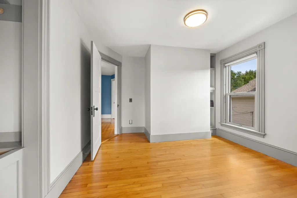 212 Main Street Orono ME 04473