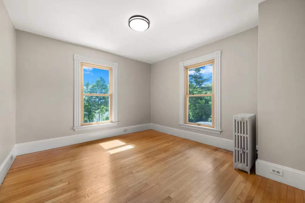 212 Main Street Orono ME 04473