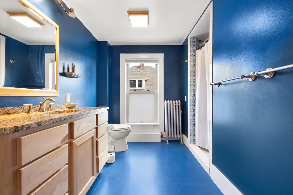 212 Main Street Orono ME 04473