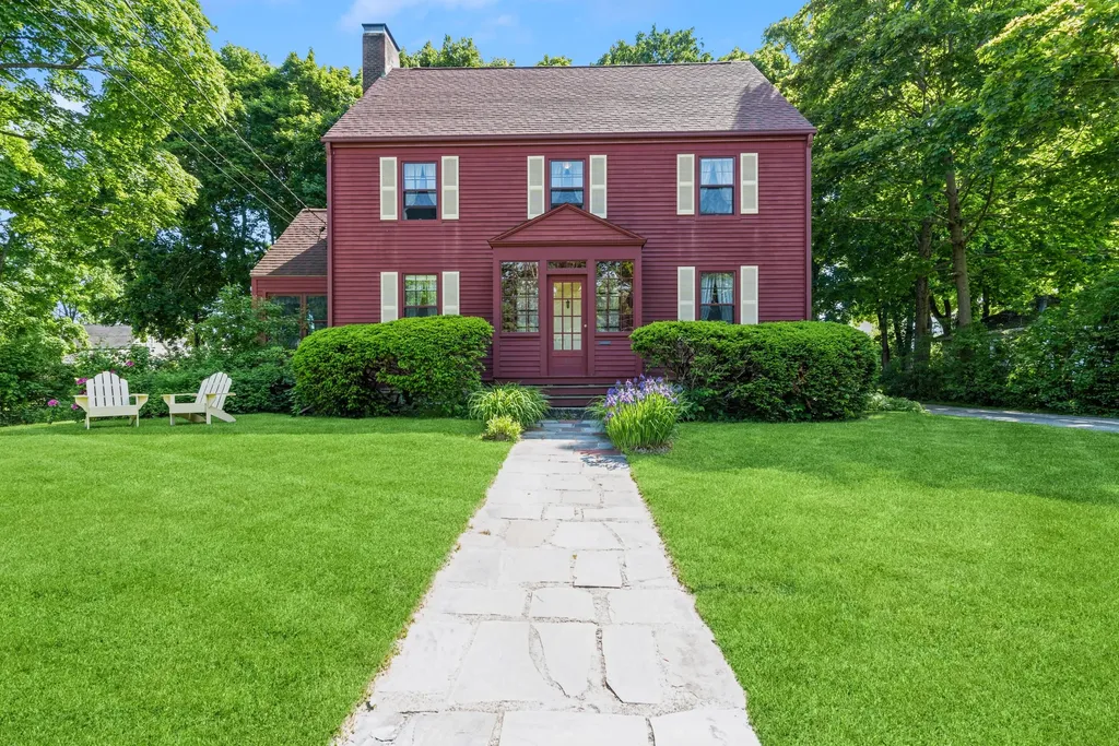 19 Cleveland Street Saco ME 04072