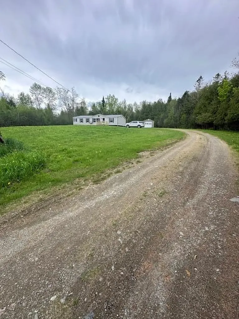 218 St Albans Road Corinna ME 04928