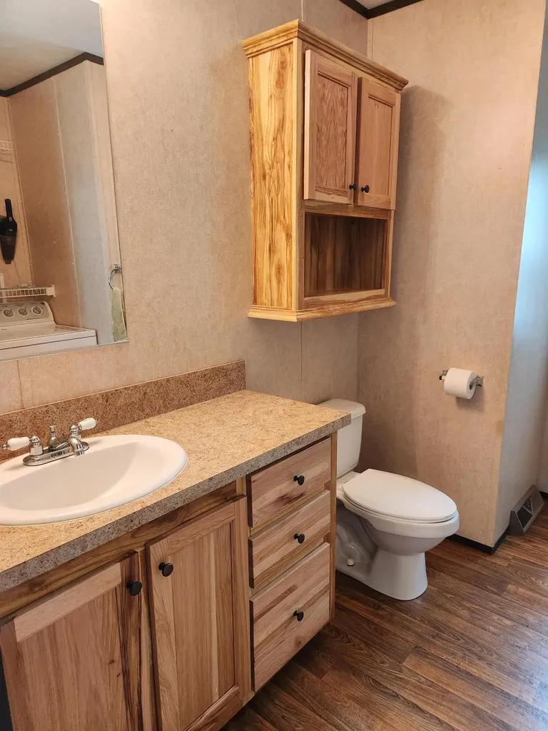 104 Bailey Road Minot ME 04258