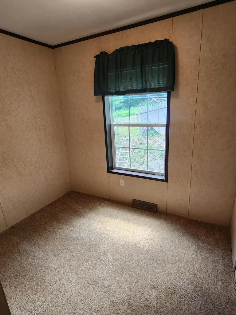 104 Bailey Road Minot ME 04258