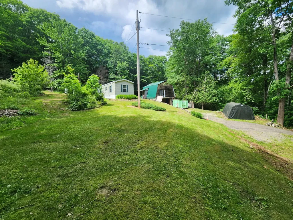 104 Bailey Road Minot ME 04258