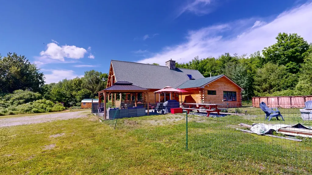20 Doe Circle Bingham ME 04920