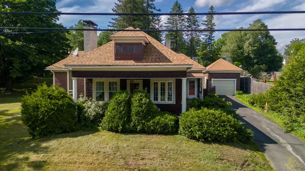 929 W Main Street Dover-foxcroft ME 04426