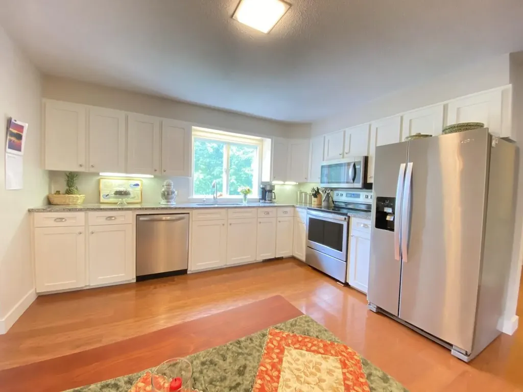22 Old County Road Damariscotta ME 04543
