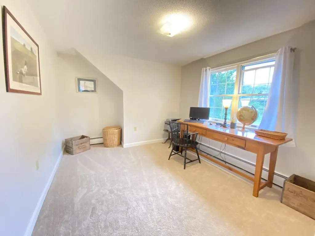22 Old County Road Damariscotta ME 04543