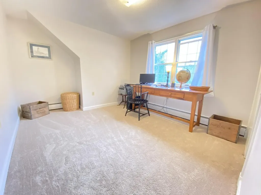 22 Old County Road Damariscotta ME 04543