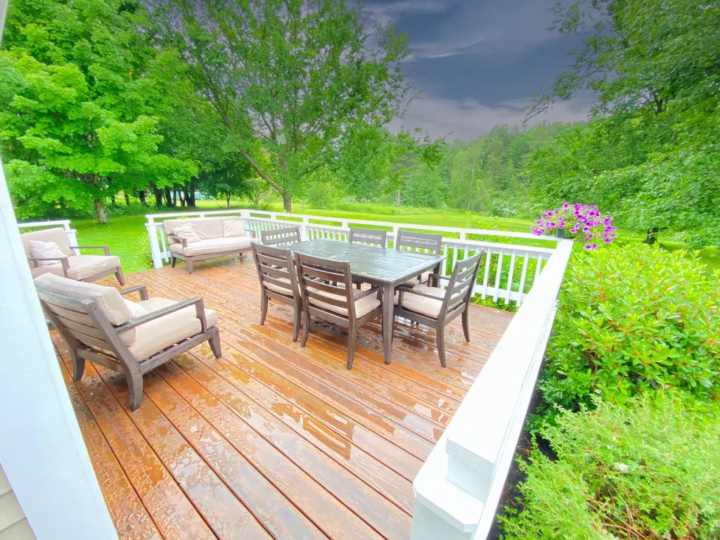 22 Old County Road Damariscotta ME 04543