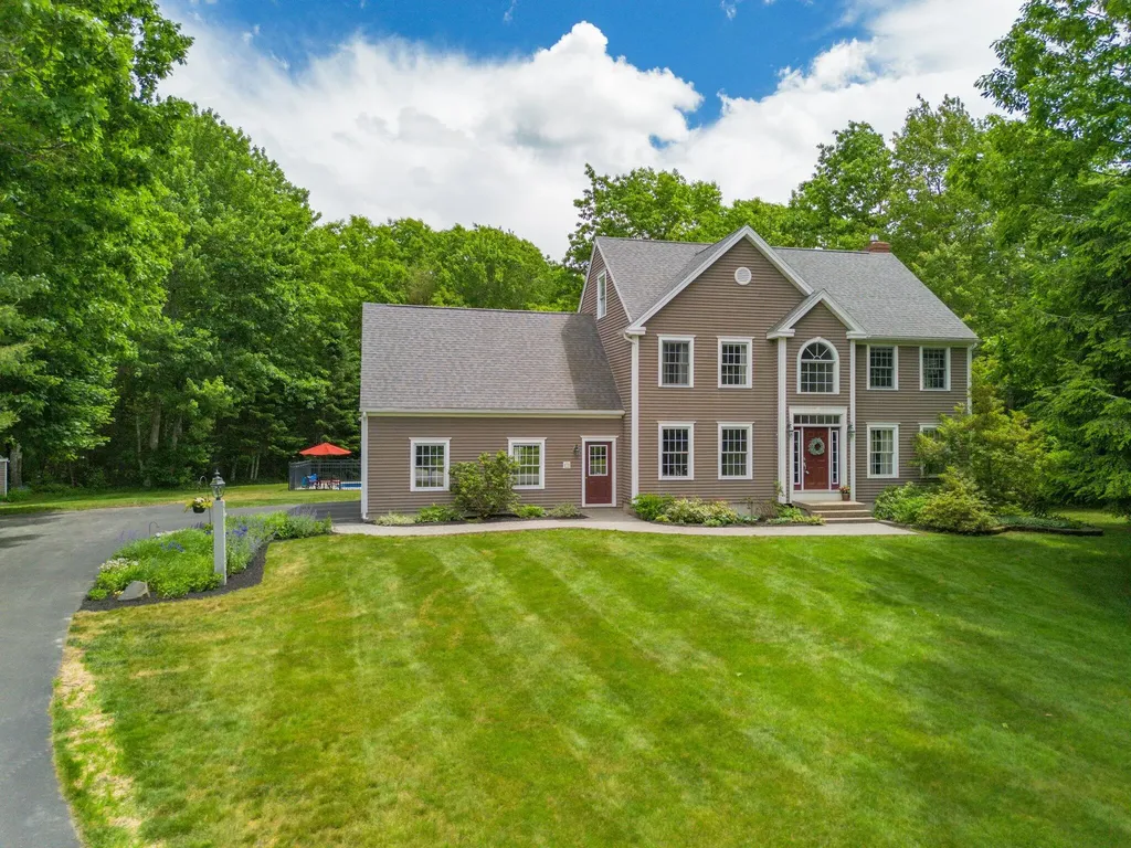 10 Sterlingwood Drive Scarborough ME 04074