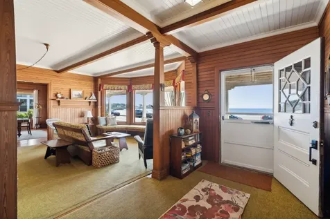 93 Beach Avenue Kennebunk ME 04043