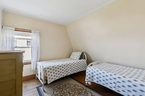93 Beach Avenue Kennebunk ME 04043