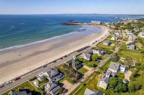 93 Beach Avenue Kennebunk ME 04043