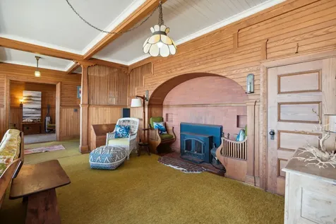 93 Beach Avenue Kennebunk ME 04043