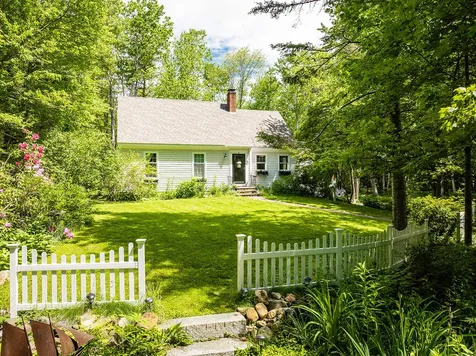 6 Seaport Drive Rockport ME 04856