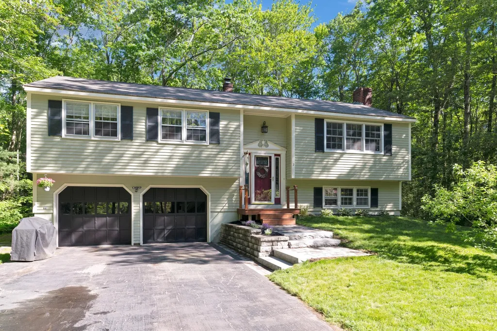 2 Birchcroff Lane Saco ME 04072