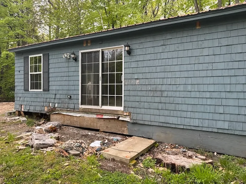 31 Pleasant View Drive Naples ME 04055