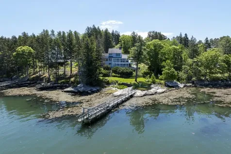 27 Albion Point Road Boothbay ME 04537