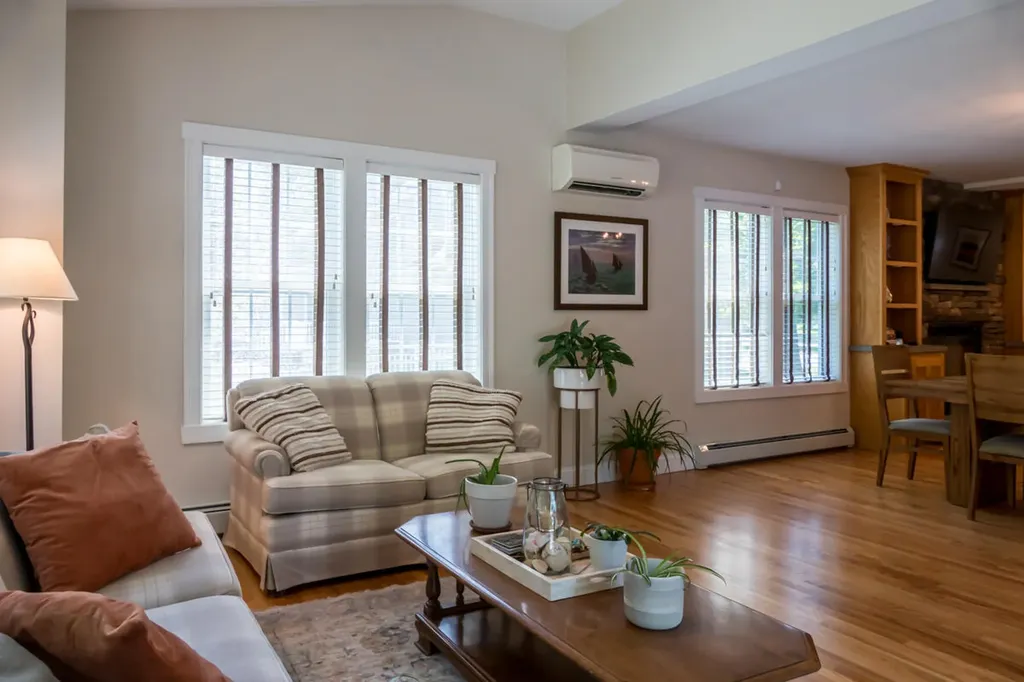 27 Ericas Way Kennebunk ME 04043