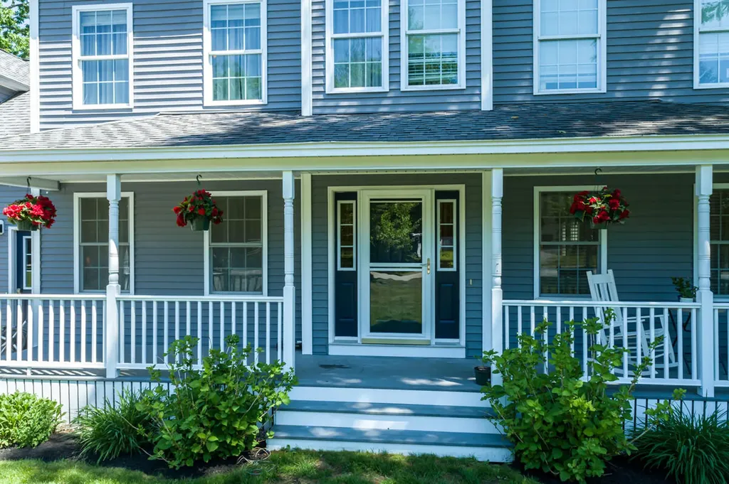 27 Ericas Way Kennebunk ME 04043