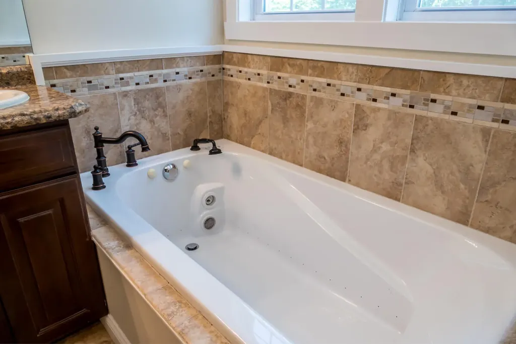 27 Ericas Way Kennebunk ME 04043