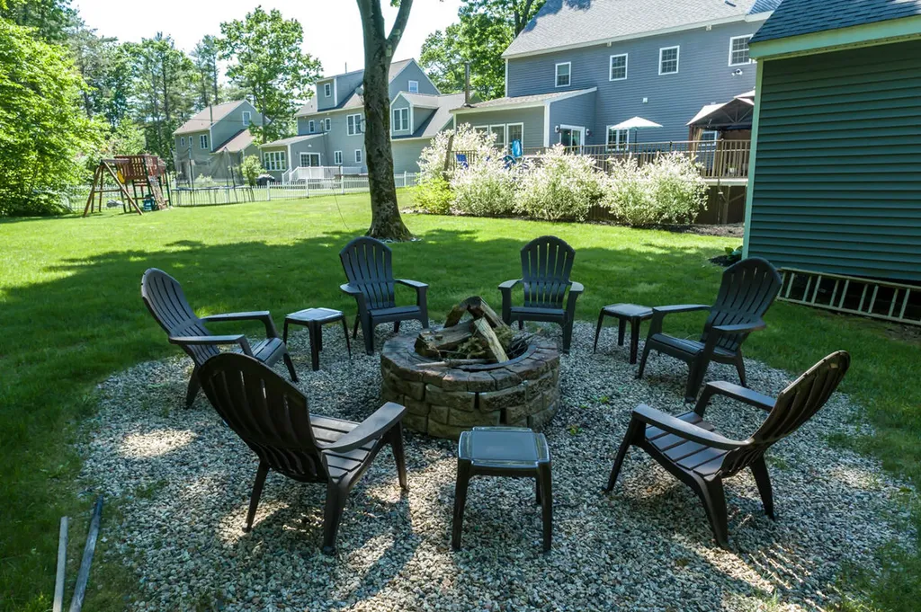 27 Ericas Way Kennebunk ME 04043